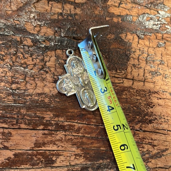 Vintage silver tone medal, I am a catholic please call a priest charm. - Picture 4 of 9